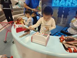 -MINI MARS KIDS CLUB亲子家庭中心(长宁天山店)