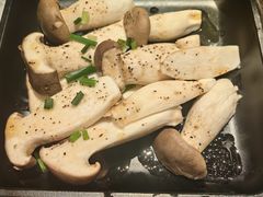 白蘑菇-新石器烤肉(中房金谊广场店)