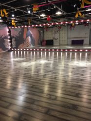 -STUDIO E POLE DANCE