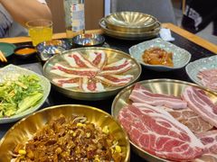 -臻牛烤肉