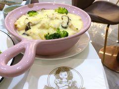 芝士焗奶油白汁鸡肉蘑菇-丽莎沙拉轻食餐厅(国贸店)