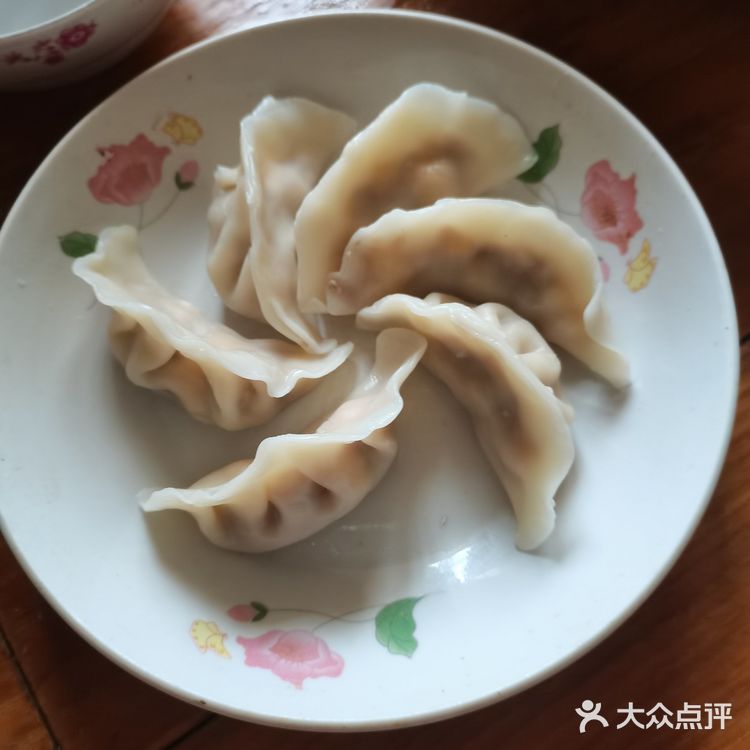 在家包饺子吃