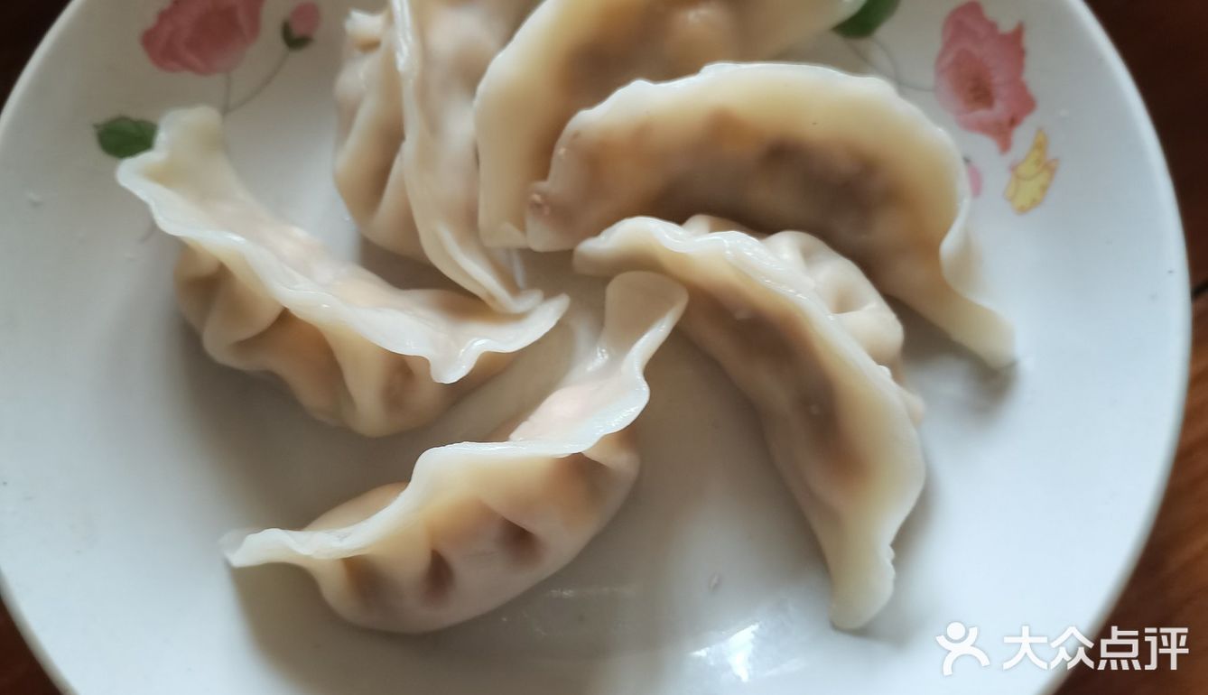 在家包饺子吃