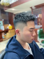 -尼特斯男士发型馆