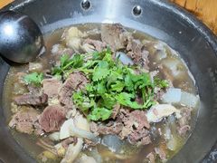 -大众跷脚牛肉馆·非遗传承单位(峨眉山店)