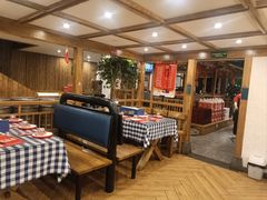 大堂-雪熊哈尔滨烧烤·精酿啤酒·砂锅(中央胜境店)