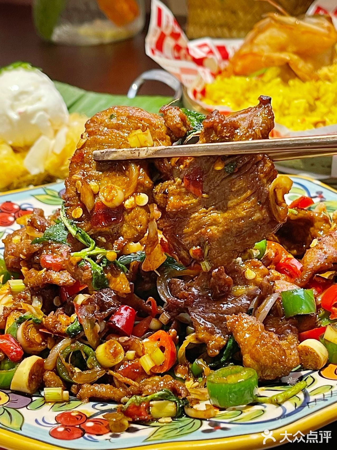 📣：排队王，吃饭饭要赶早！