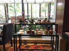 面包甜点陈列柜-红林大酒店RFcafe自助餐厅