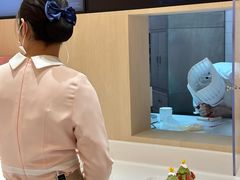 -好利来(上海长宁龙之梦店)