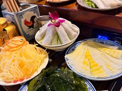 -萍姐火锅·公路夜市(武汉首店)