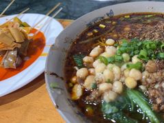 -丁丁猫重庆小面(徐州路店)