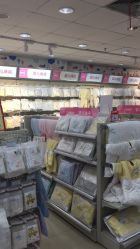 -爱婴室(上海齐河路店)