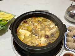 -菌之家·专业纯野生菌火锅·特色炒菌