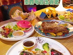 -Famous肥猫墨西哥音乐餐吧(五棵松华熙LIVE店)