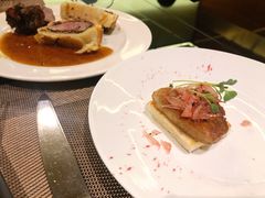 -大中华希尔顿酒店-念自助餐·嗨啤·小龙虾