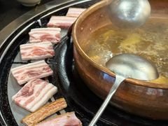 -阿山卓·野生菌火锅·纳西火塘烤肉