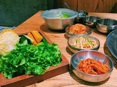 餐前小菜-姜虎东白丁烤肉(虹桥天地店)