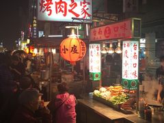 -六合夜市
