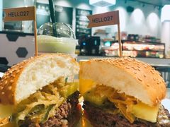 27&nbsp;牛肉汉堡-HELLO 27 意面·沙拉·帕尼尼