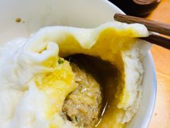 蟹黄包-金东门大华饭店(板桥街店)