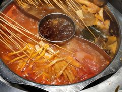 -佰人王串串香火锅(洋珠巷店)