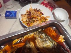 -老街烧烤大排档·地道湖北菜·龙虾馆(汉口火车站店)