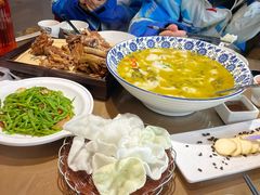 -东口码头·烧鸽子·鱼头泡饼·地方菜(金鹰悦城店)