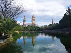 -三塔倒影公园