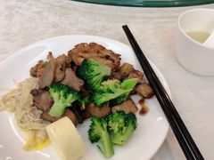-滨湖大厦中餐厅(湖北省博物馆店)