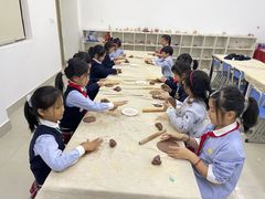 -中加枫华国际学校