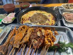 -灌县老妈砂锅串串香(万科红生活广场店)