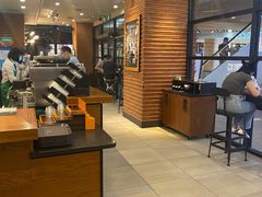 -星巴克(上海虹桥新天地二店)