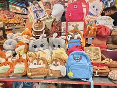 -名创优品(北京新中关购物中心地铁层店)