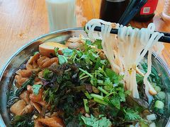 -靓姐南宁蒲庙生榨米粉(晓港湾店)