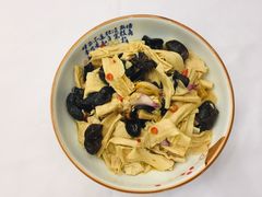 -围龙屋客家食府(福田店)