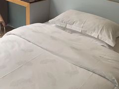 -卡罗酒店(东门晒布地铁站店)