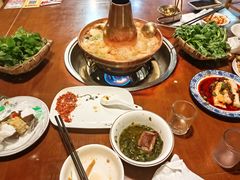-岳记兴隆·青城腊排铜火锅(融创店)