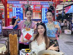 -刘姐啤酒鱼民族演艺餐厅(西街总店)
