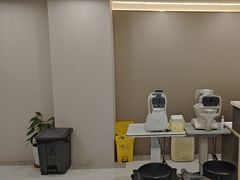 -上海和平眼科医院