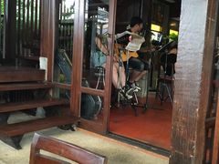 -Dash Teak House