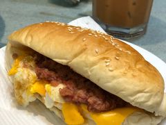 招牌咸牛肉芝士猪仔包-华嫂冰室(尖沙咀店)