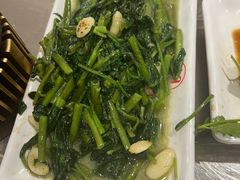 -潮界(LU·ONE凯德晶萃广场店)