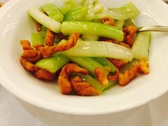 -满江红四季餐厅 · 国家五钻级酒家(新纪元大酒店店)