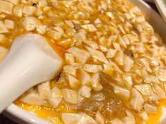 蟹黄豆腐-东方明珠老上海8号餐厅(东方明珠广播电视塔店)