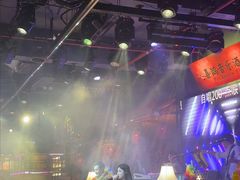 -喜鹊音乐酒馆(西街店)