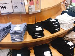 -优衣库(郑州丹尼斯大卫城店)