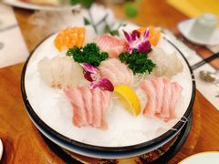 生鱼片-青瓦餐厅·生鱼片·韩园烤肉(西塔店)