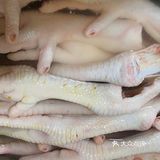 果断的点进来吖～准备：2斤鸡爪，泰椒2两，大蒜2头