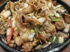 -侬佳蒸菜馆(听潮店)