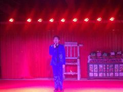 -关东情主题文化演艺餐厅